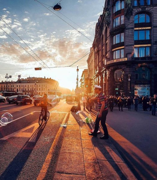 Солнечное утро в Москве