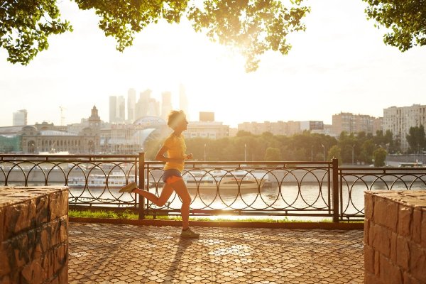 Солнечное утро в Москве