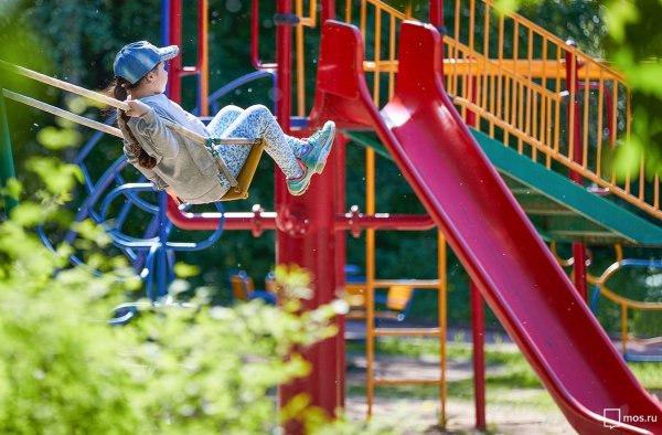 Дети во дворе