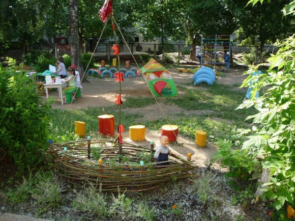 Летний участок в детском саду