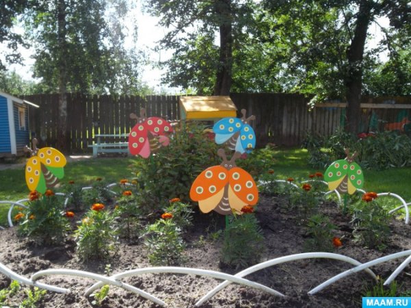 Украшение детской площадки в саду