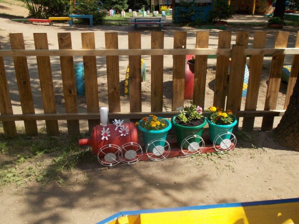 Украшение площадки в детском саду