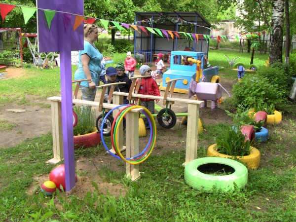 Украшение участков в детском саду