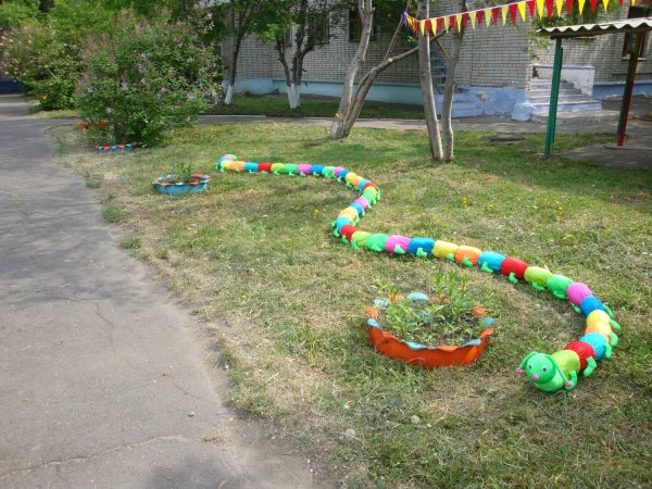 Украшения на прогулочный участок