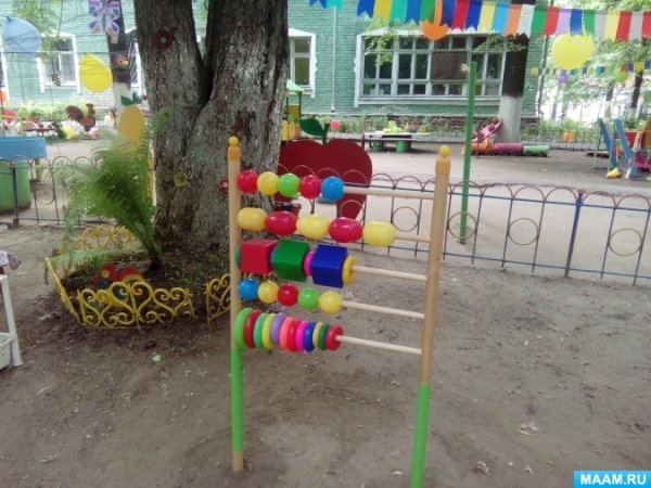 Летнее украшение участка в детском саду