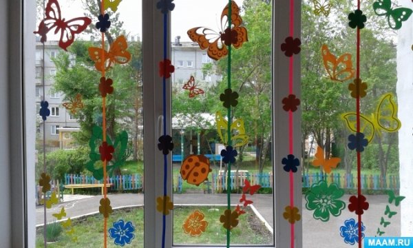 Украшение окон к весне в детском саду