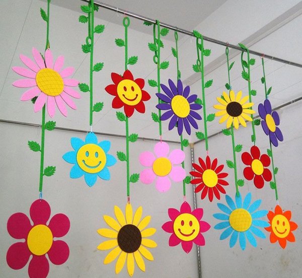 Декор стен в приемной в садике