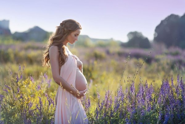 Беременная летом