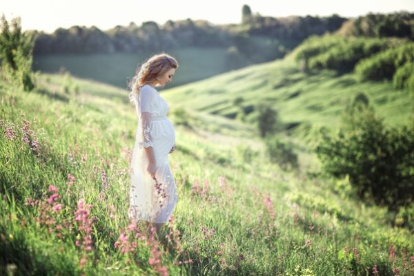 Фотосессия беременных на природе