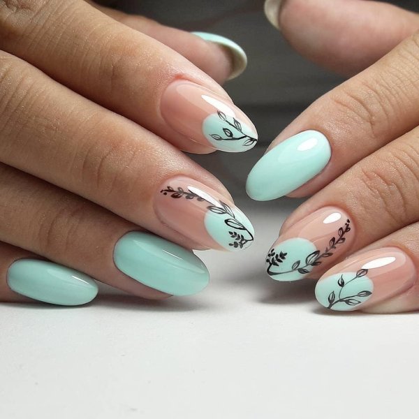 Маникюр с арбузом