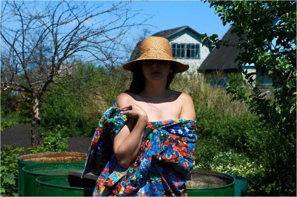 Дачницы на даче