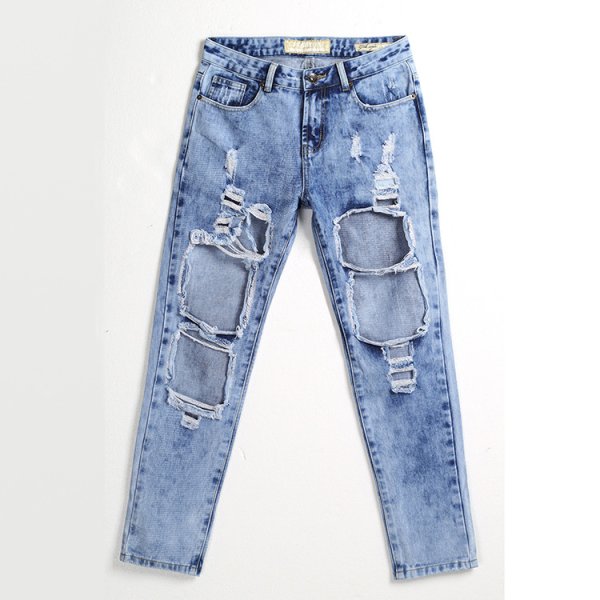 Рваные джинсы
