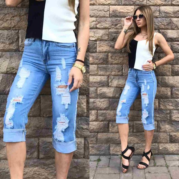 Девушки в джинсах