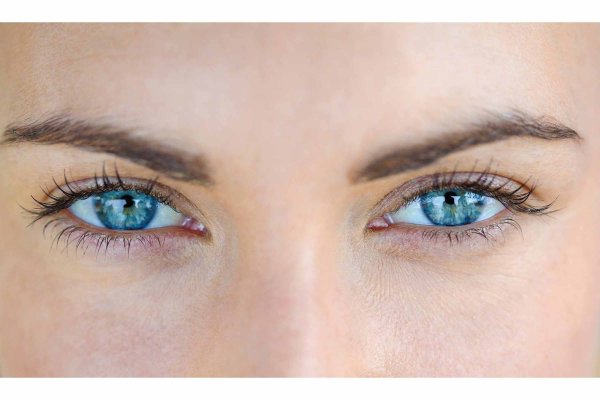 Зеленые глаза от природы