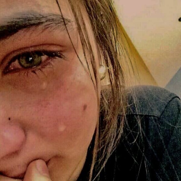 Грустные глаза