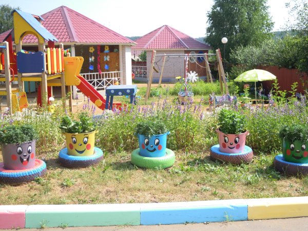 Домик на участок в детском саду - 55 фото
