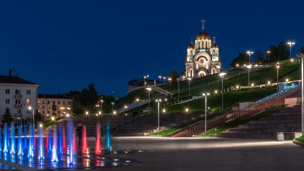 Стела Ладья набережная Самары