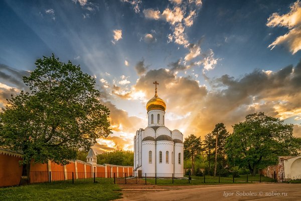 Лето храм природа