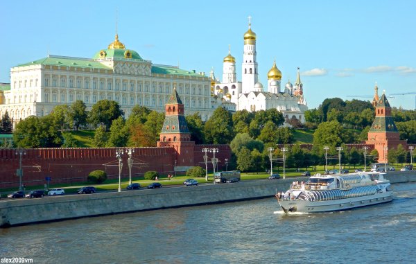 Москва лето