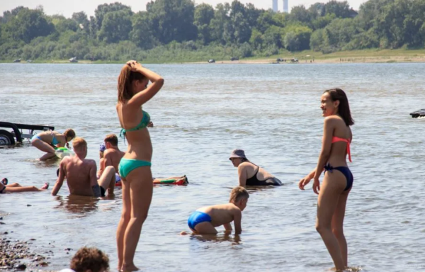 Пляж на речке