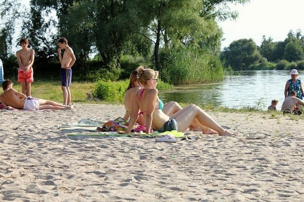 Лето речка пляж