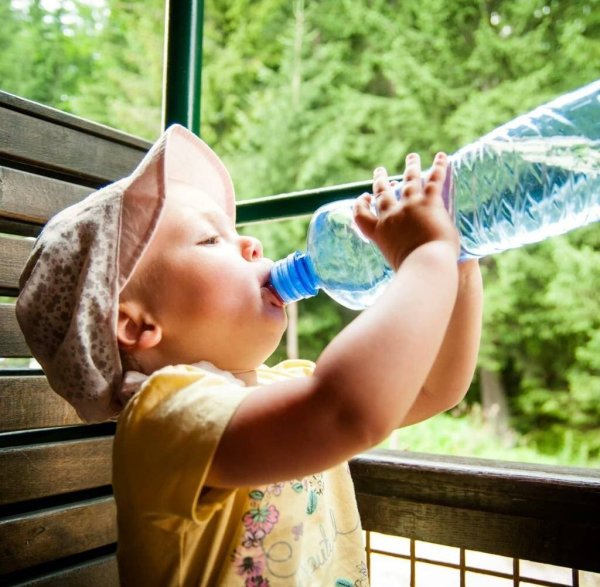 Ребенку жарко