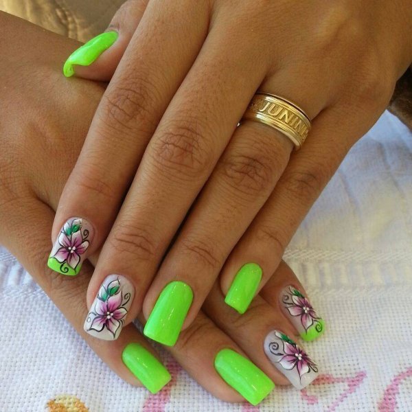 Маникюр летний яркий красивый