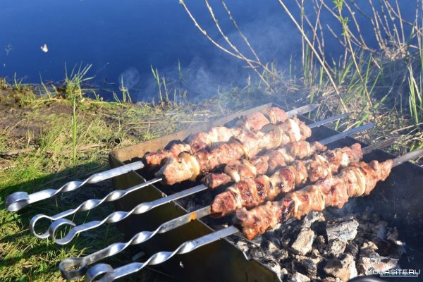 Шашлык в лесу