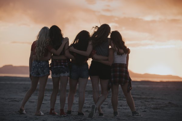 Пять подруг