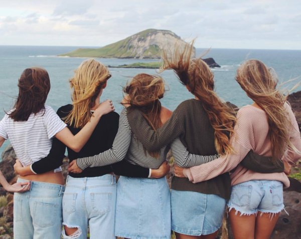 Пять подруг