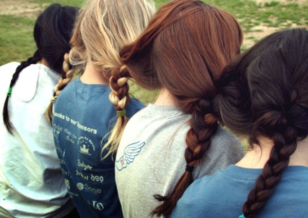 Две девушки одна коса