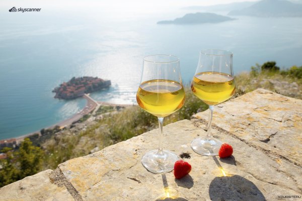 Море солнце вино