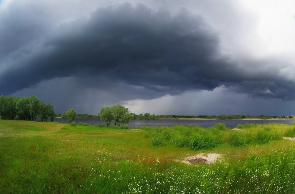 Гроза летом