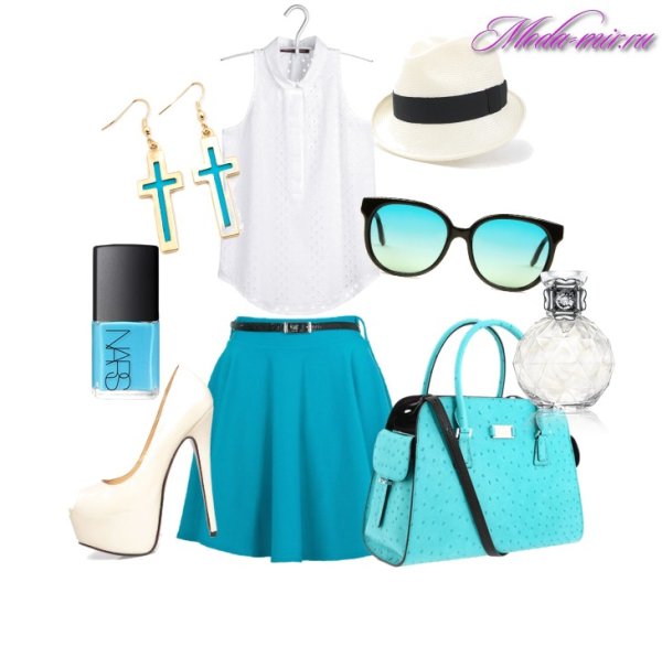 Набор одежды для девушек