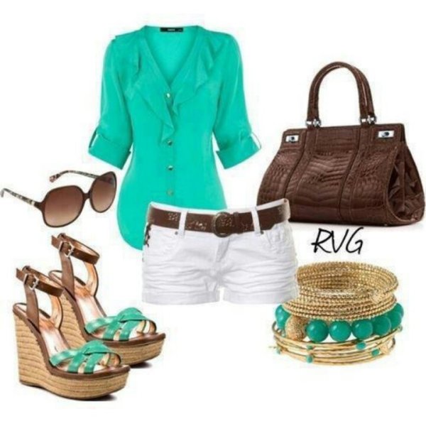 Комплекты модной одежды для девушек