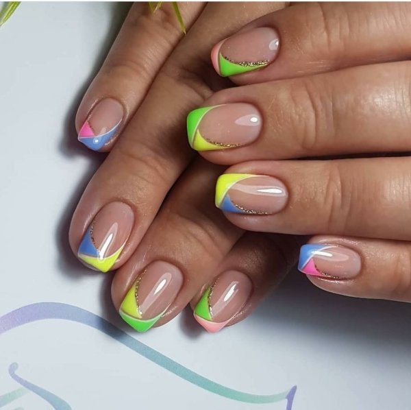 Летний французский маникюр