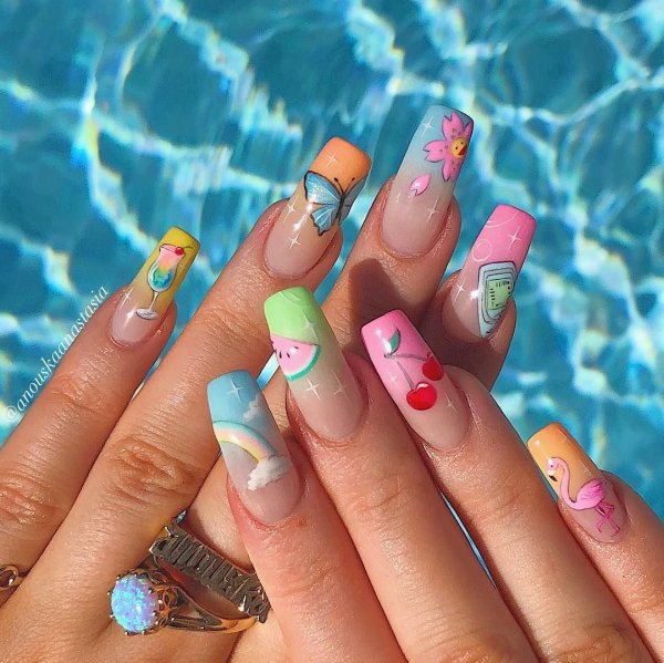 Яркие ногти