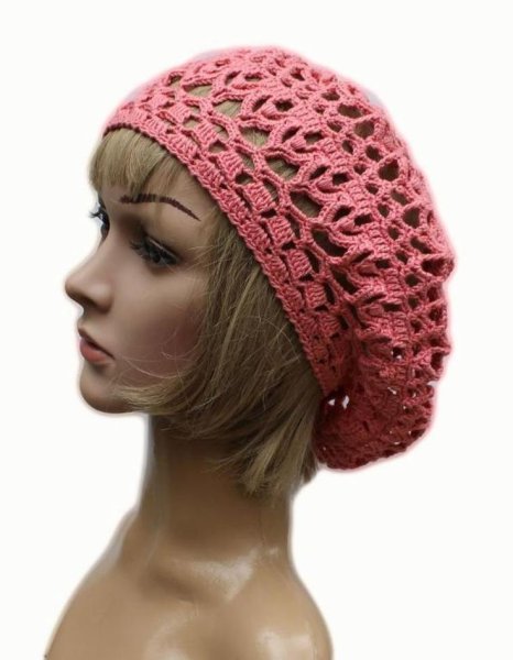 Вязаные береты крючком