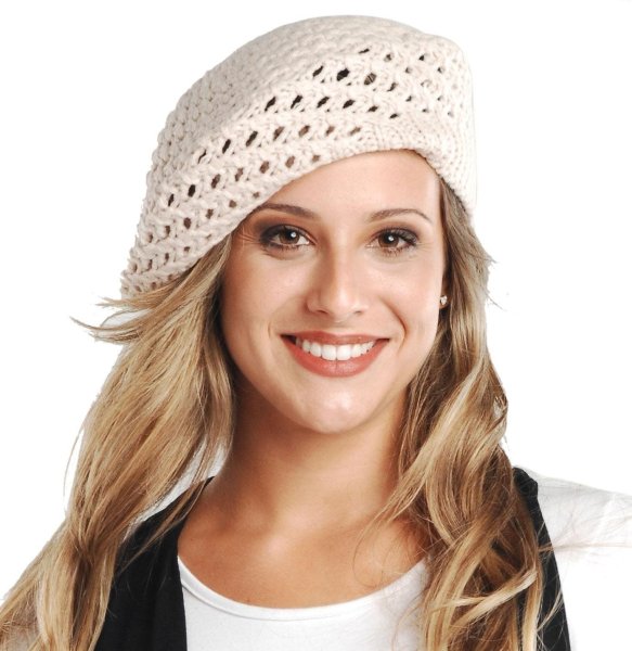 Летние вязаные шапочки для женщин после 50 лет