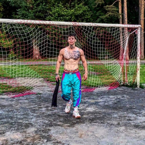 Певец нилетто