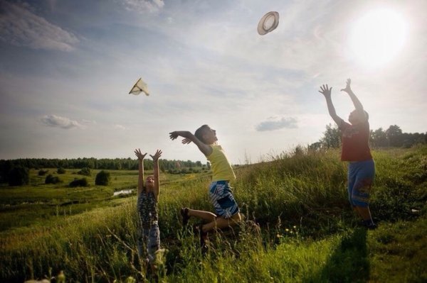 Лето в деревне дети