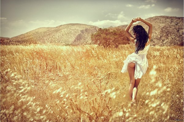 Девушка вид со спины