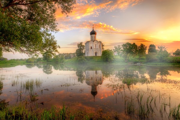 Лебедь храм Покрова на Нерли