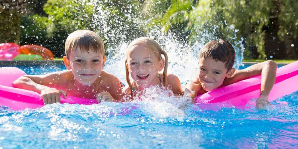 Купание летом