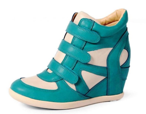 Сникерсы обувь голубого цвета