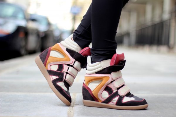 Элизабет Марант кроссы