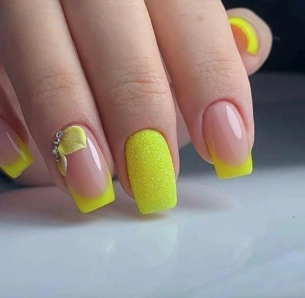 Желтый френч 2021