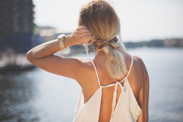 Блондинка со спины