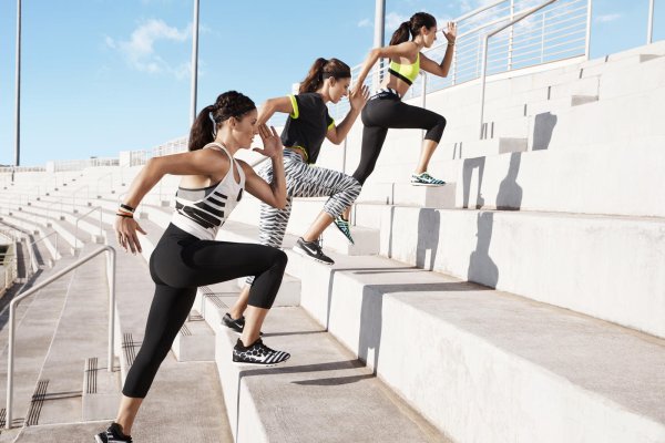 Люди в спортивной одежде