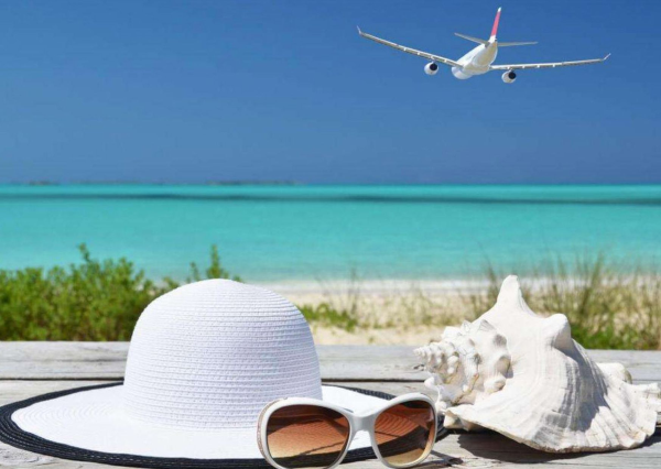 Чемодан с вещами